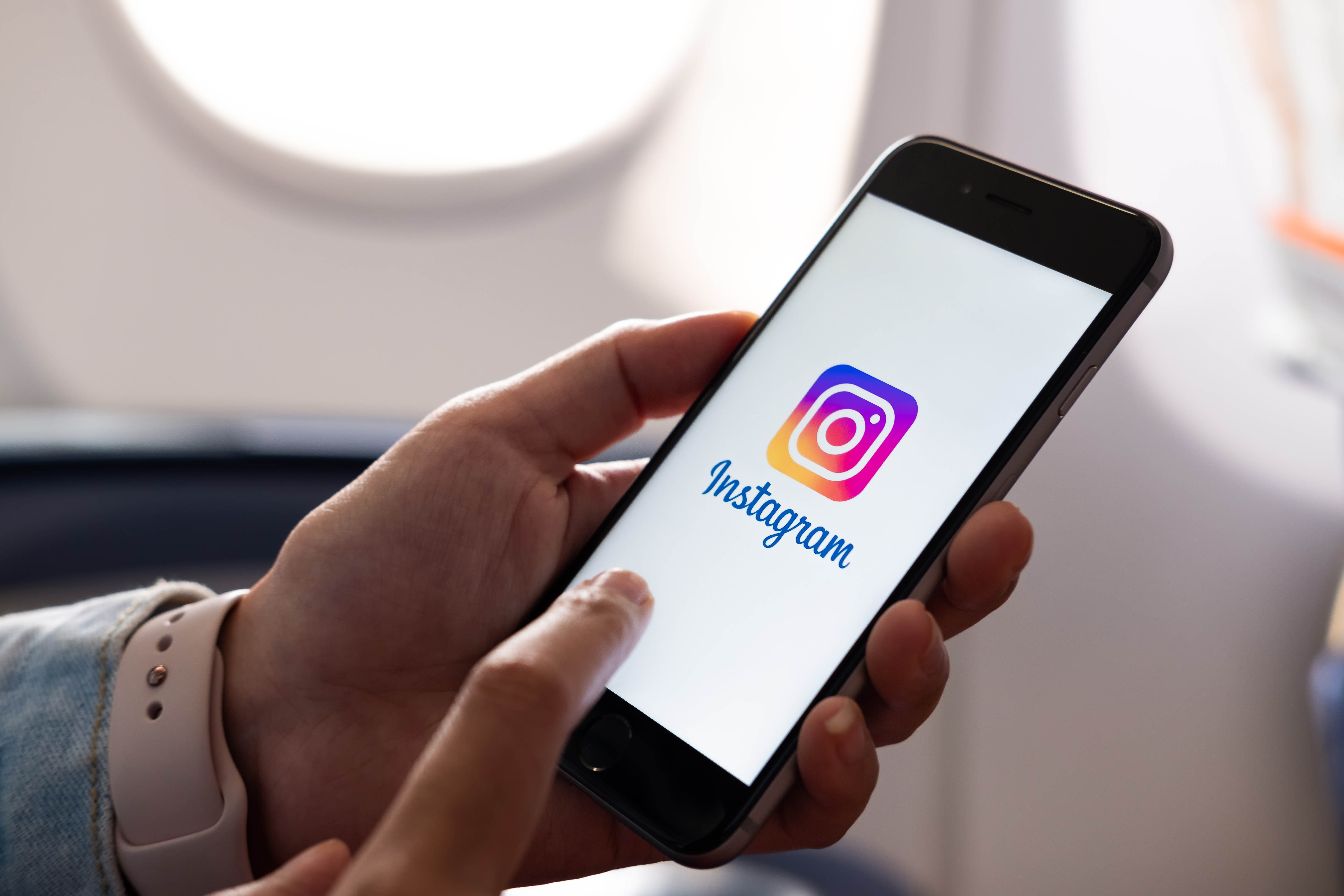 7 Essential Instagram Marketing Tips to Improve your Business