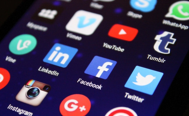 5 Reasons Why Small Businesses Need Social Media In 2021